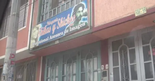 PELUQUERIA SHIRAS Y SHIROS PELUQUERIA SHIRAS Y SHIROS